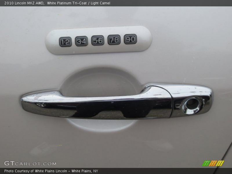 White Platinum Tri-Coat / Light Camel 2010 Lincoln MKZ AWD