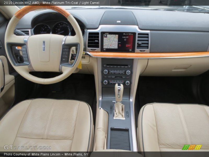 Dashboard of 2010 MKZ AWD