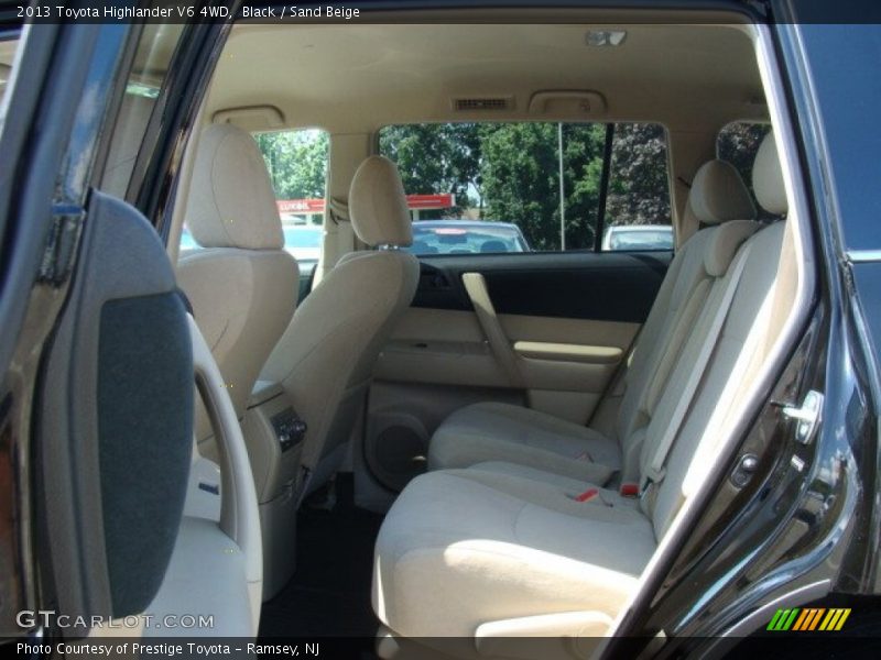 Black / Sand Beige 2013 Toyota Highlander V6 4WD