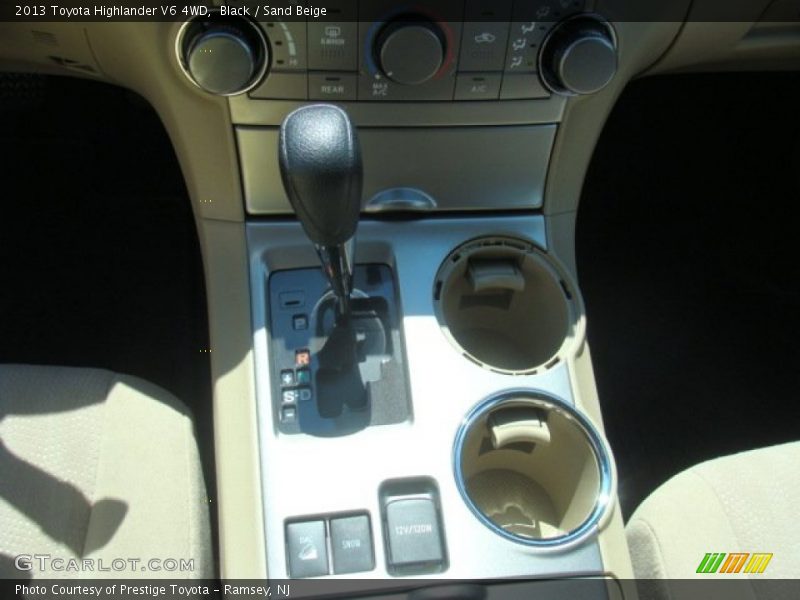 Black / Sand Beige 2013 Toyota Highlander V6 4WD