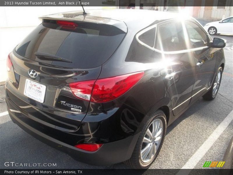 Ash Black / Taupe 2013 Hyundai Tucson Limited