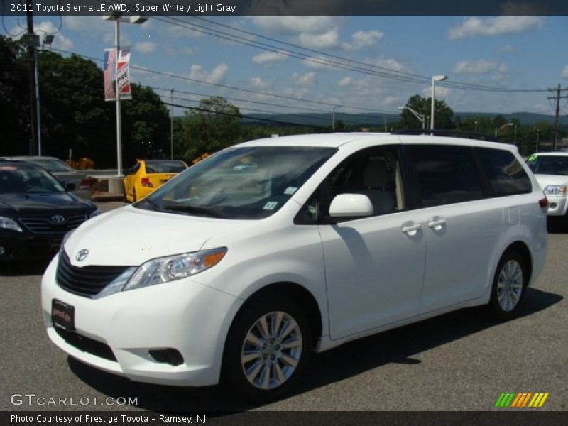 Super White / Light Gray 2011 Toyota Sienna LE AWD