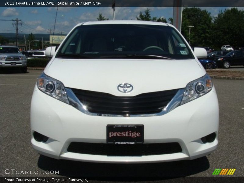 Super White / Light Gray 2011 Toyota Sienna LE AWD