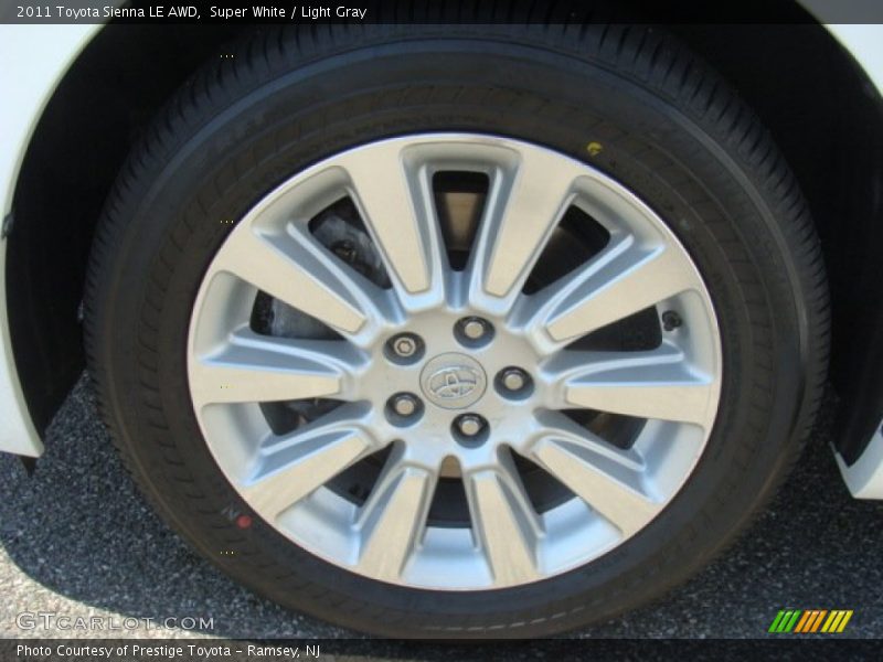 Super White / Light Gray 2011 Toyota Sienna LE AWD