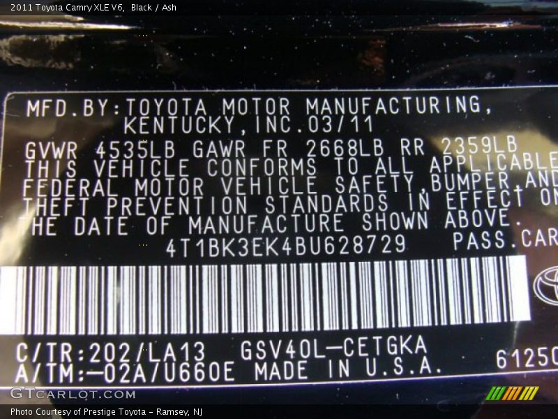 Black / Ash 2011 Toyota Camry XLE V6