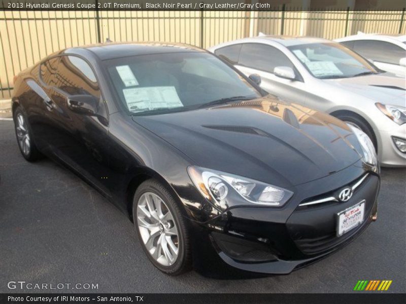 Black Noir Pearl / Gray Leather/Gray Cloth 2013 Hyundai Genesis Coupe 2.0T Premium