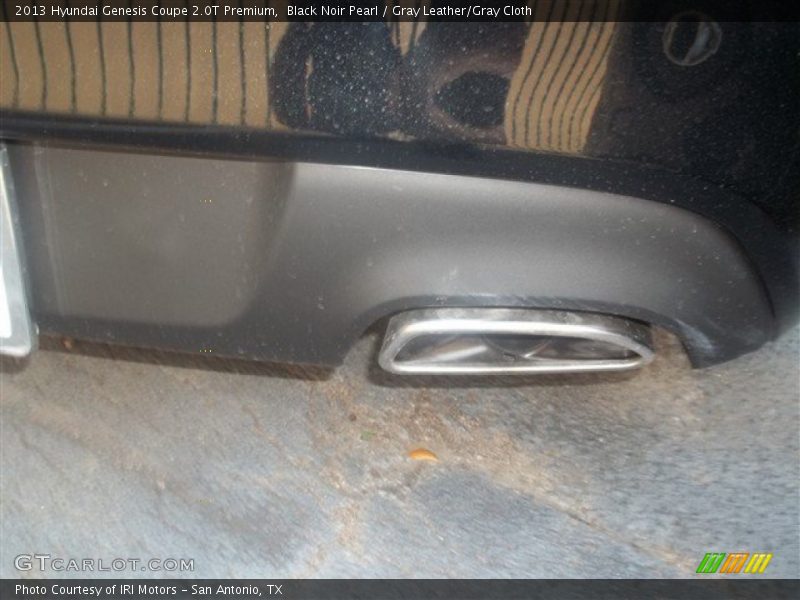 Black Noir Pearl / Gray Leather/Gray Cloth 2013 Hyundai Genesis Coupe 2.0T Premium