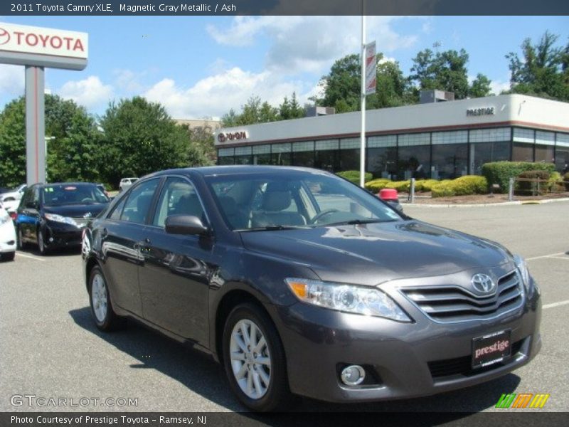Magnetic Gray Metallic / Ash 2011 Toyota Camry XLE