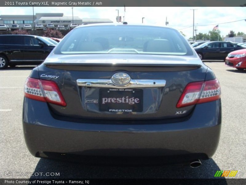 Magnetic Gray Metallic / Ash 2011 Toyota Camry XLE