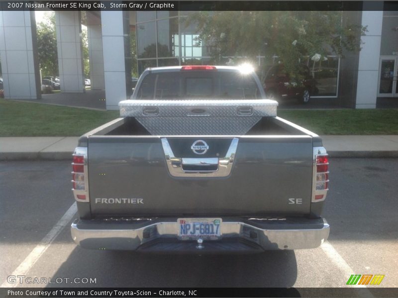 Storm Gray / Graphite 2007 Nissan Frontier SE King Cab