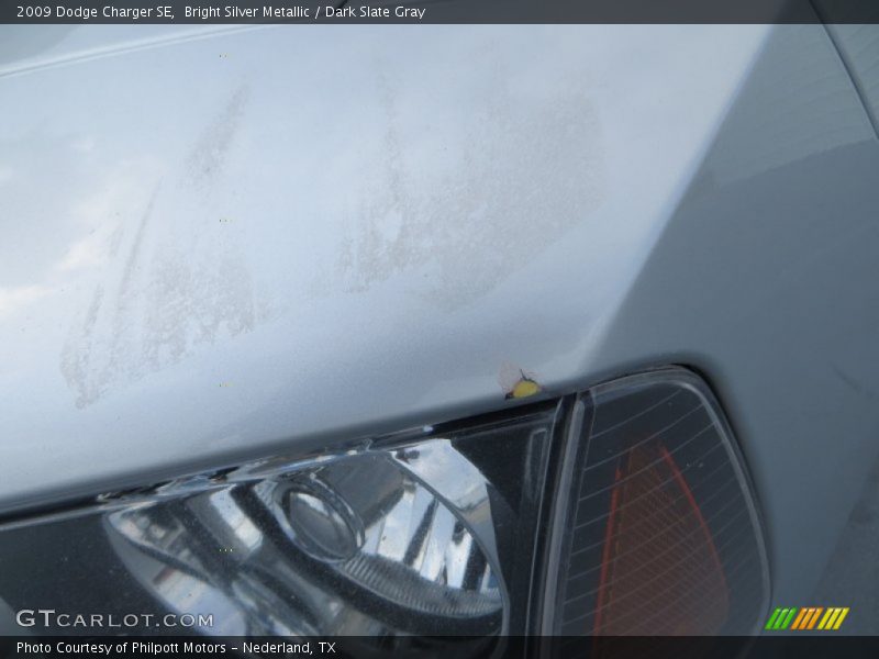 Bright Silver Metallic / Dark Slate Gray 2009 Dodge Charger SE