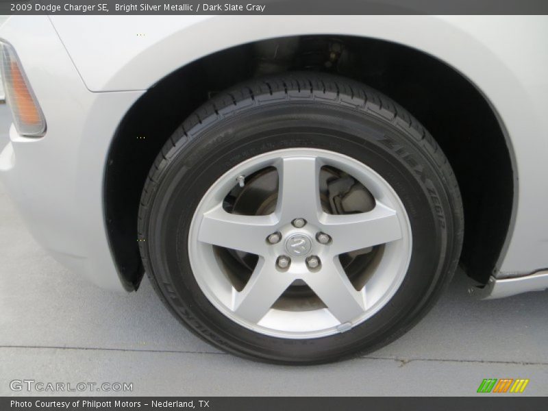 Bright Silver Metallic / Dark Slate Gray 2009 Dodge Charger SE
