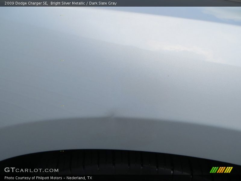 Bright Silver Metallic / Dark Slate Gray 2009 Dodge Charger SE