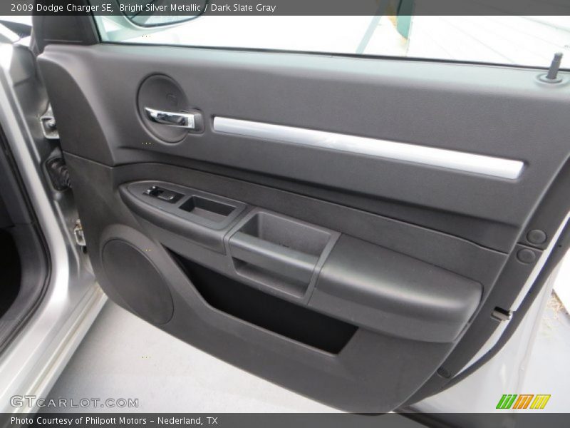 Bright Silver Metallic / Dark Slate Gray 2009 Dodge Charger SE
