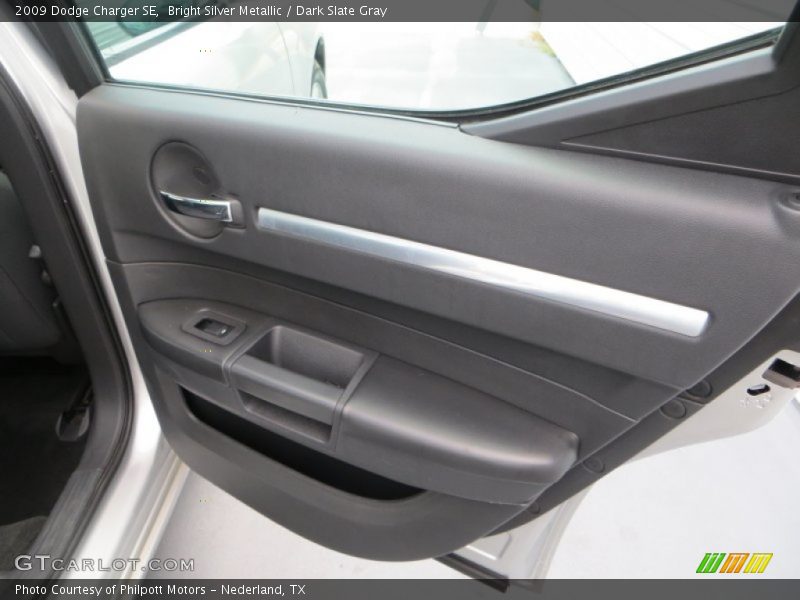 Bright Silver Metallic / Dark Slate Gray 2009 Dodge Charger SE