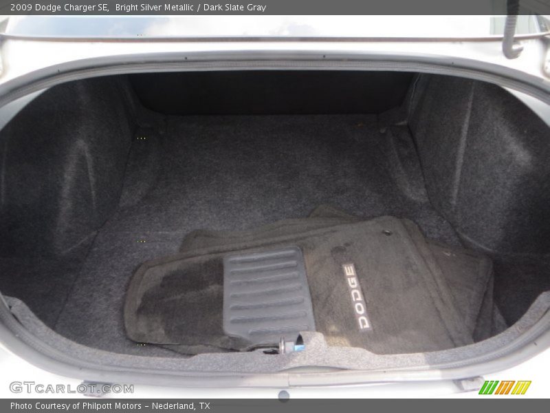 Bright Silver Metallic / Dark Slate Gray 2009 Dodge Charger SE