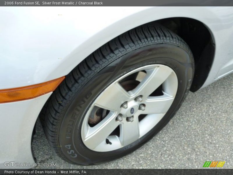 Silver Frost Metallic / Charcoal Black 2006 Ford Fusion SE