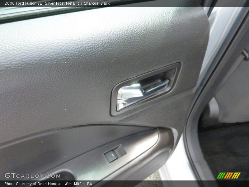 Silver Frost Metallic / Charcoal Black 2006 Ford Fusion SE