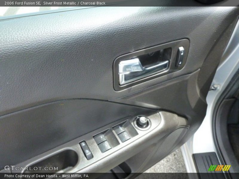 Silver Frost Metallic / Charcoal Black 2006 Ford Fusion SE