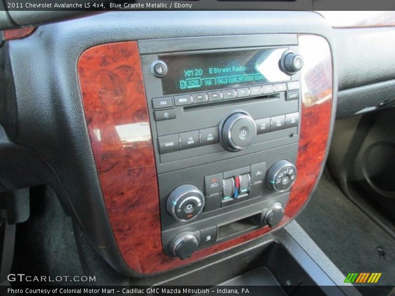 Controls of 2011 Avalanche LS 4x4