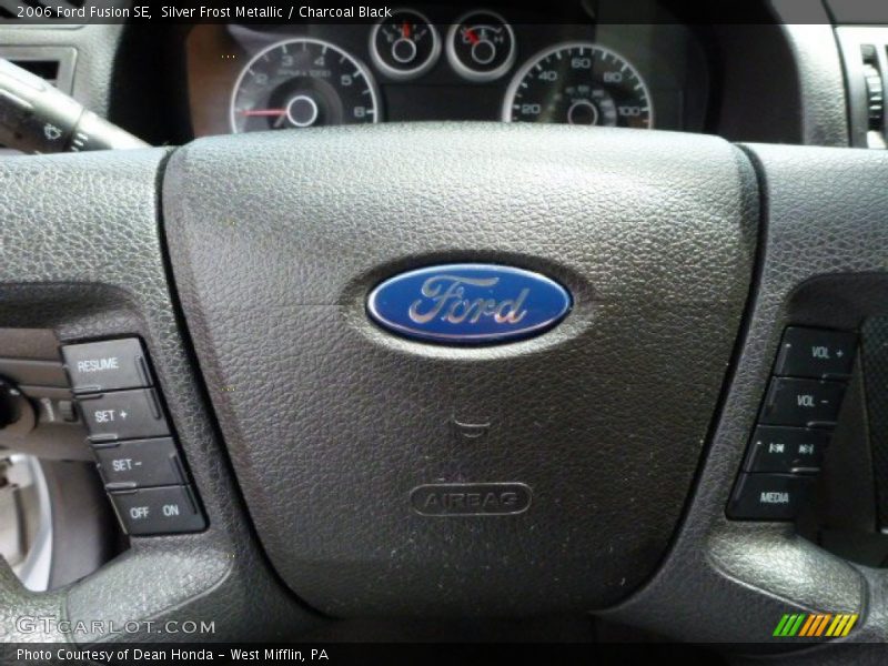 Silver Frost Metallic / Charcoal Black 2006 Ford Fusion SE