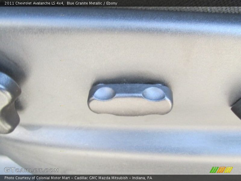 Blue Granite Metallic / Ebony 2011 Chevrolet Avalanche LS 4x4