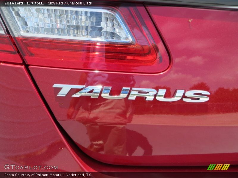 2014 Taurus SEL Logo