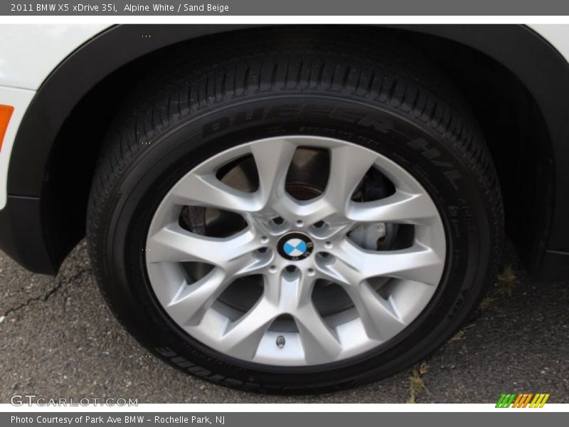 Alpine White / Sand Beige 2011 BMW X5 xDrive 35i