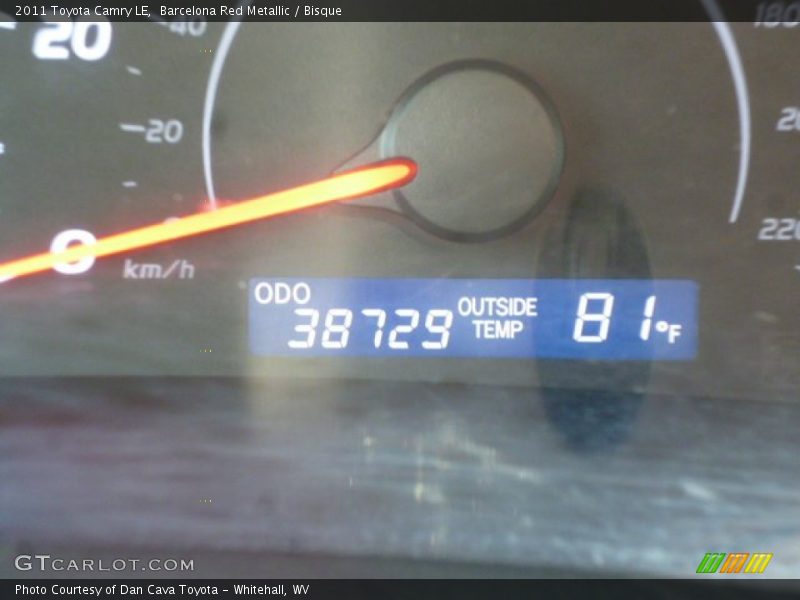 Barcelona Red Metallic / Bisque 2011 Toyota Camry LE