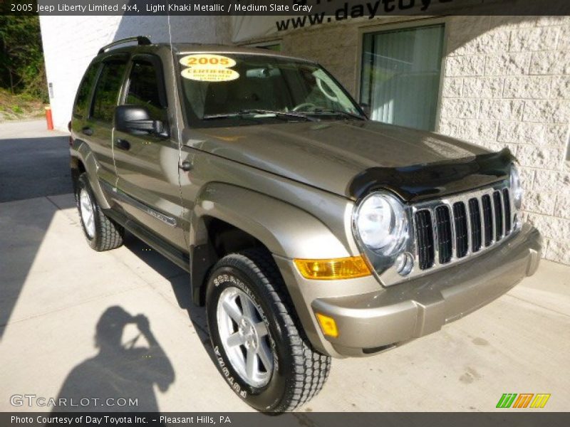 Light Khaki Metallic / Medium Slate Gray 2005 Jeep Liberty Limited 4x4