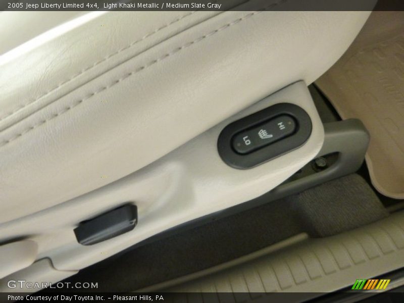 Light Khaki Metallic / Medium Slate Gray 2005 Jeep Liberty Limited 4x4