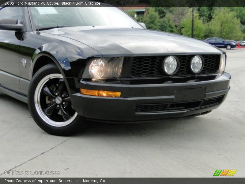 Black / Light Graphite 2009 Ford Mustang V6 Coupe