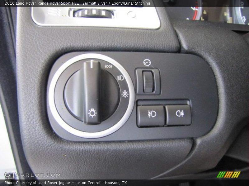 Controls of 2010 Range Rover Sport HSE
