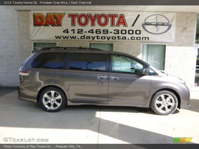 Predawn Gray Mica / Dark Charcoal 2013 Toyota Sienna SE