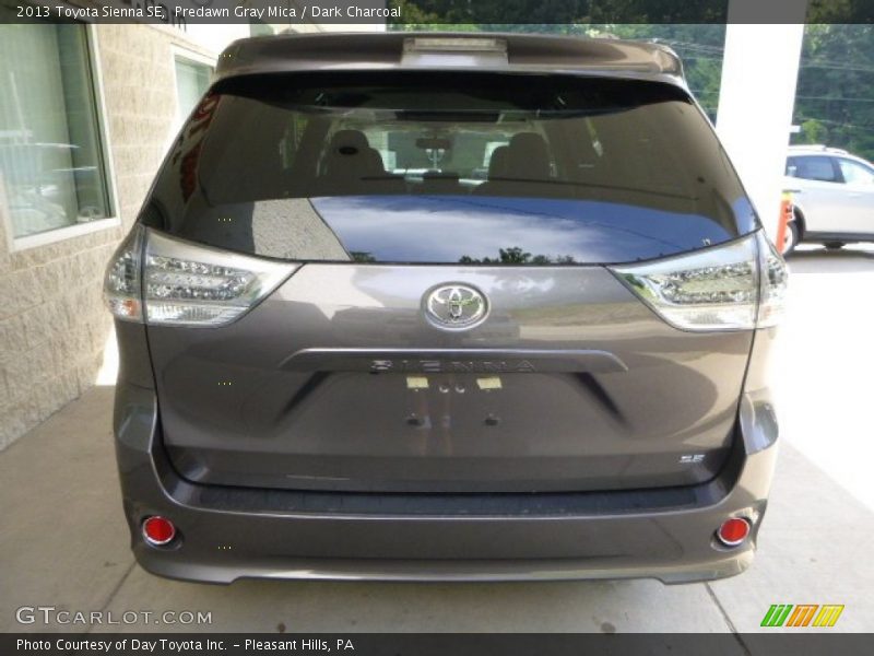 Predawn Gray Mica / Dark Charcoal 2013 Toyota Sienna SE
