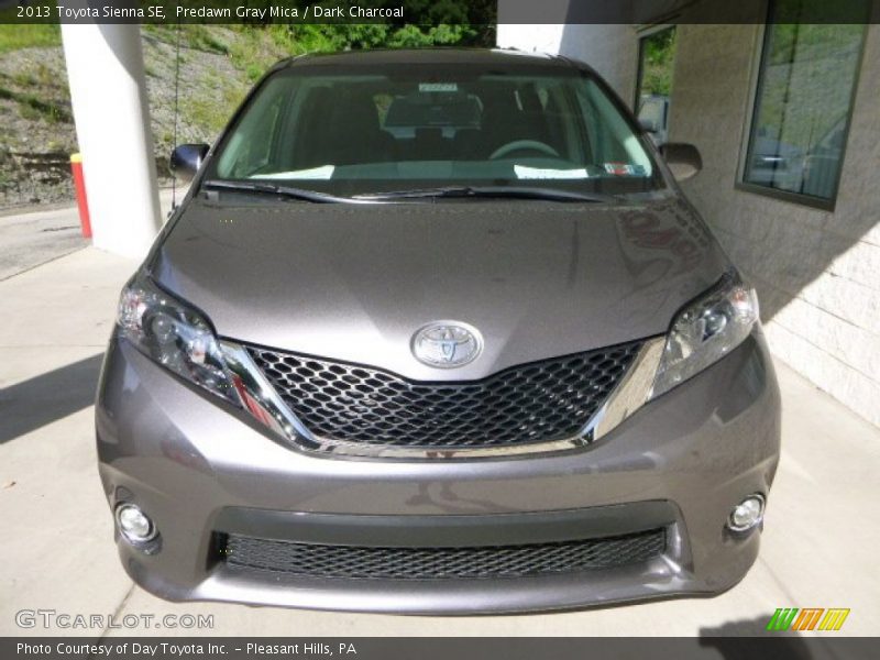 Predawn Gray Mica / Dark Charcoal 2013 Toyota Sienna SE