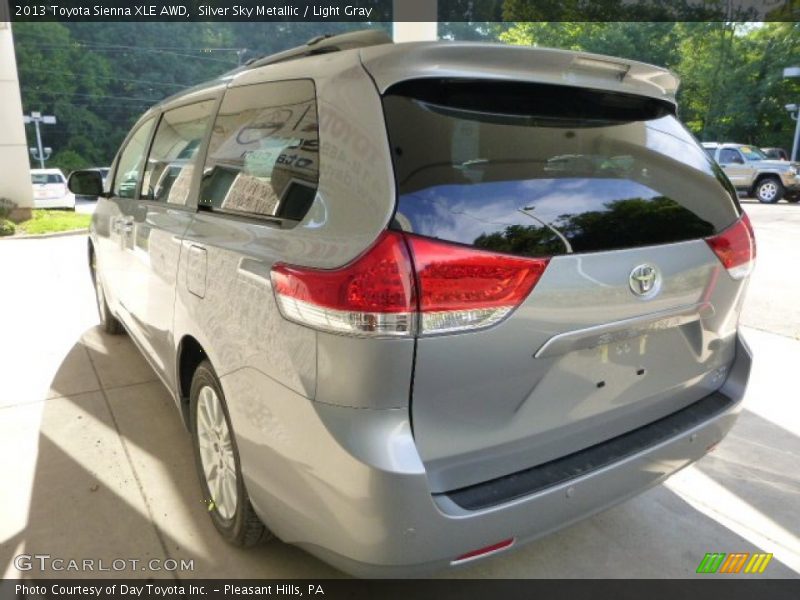Silver Sky Metallic / Light Gray 2013 Toyota Sienna XLE AWD