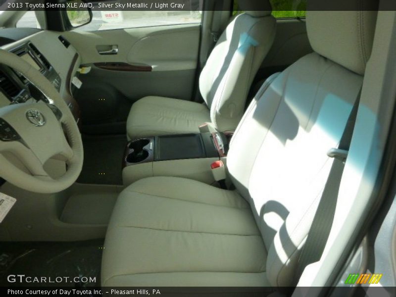 Silver Sky Metallic / Light Gray 2013 Toyota Sienna XLE AWD