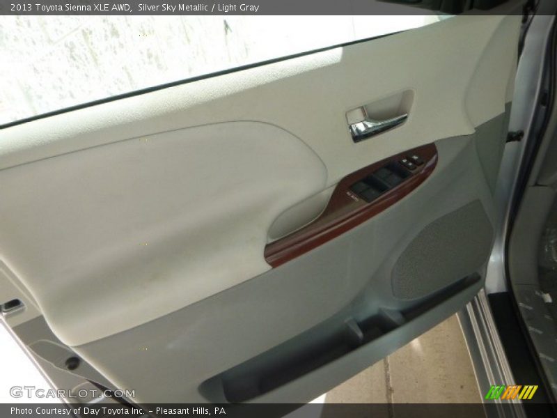 Silver Sky Metallic / Light Gray 2013 Toyota Sienna XLE AWD