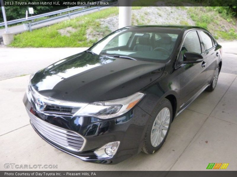 Attitude Black Pearl / Black 2013 Toyota Avalon Hybrid XLE