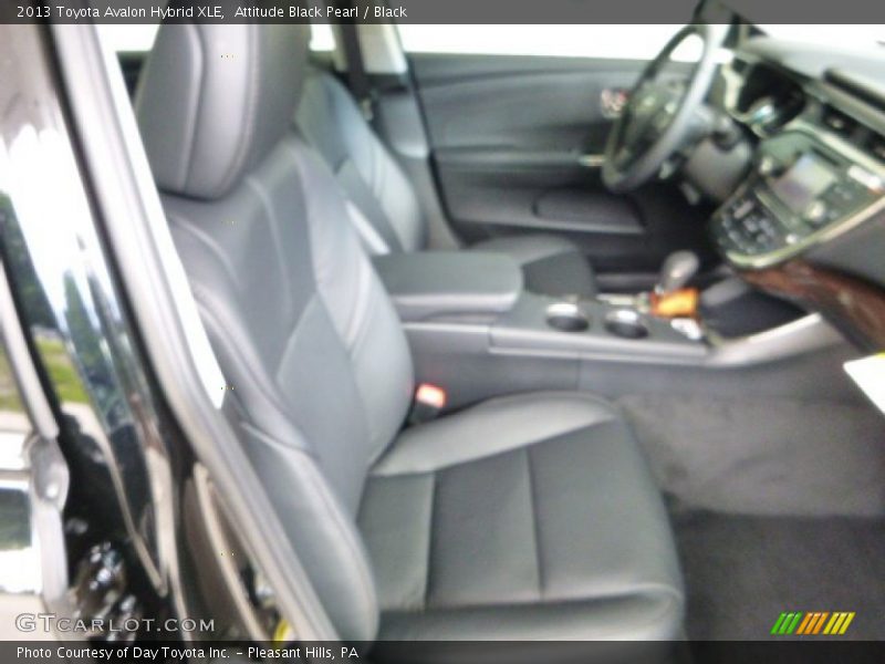 Attitude Black Pearl / Black 2013 Toyota Avalon Hybrid XLE