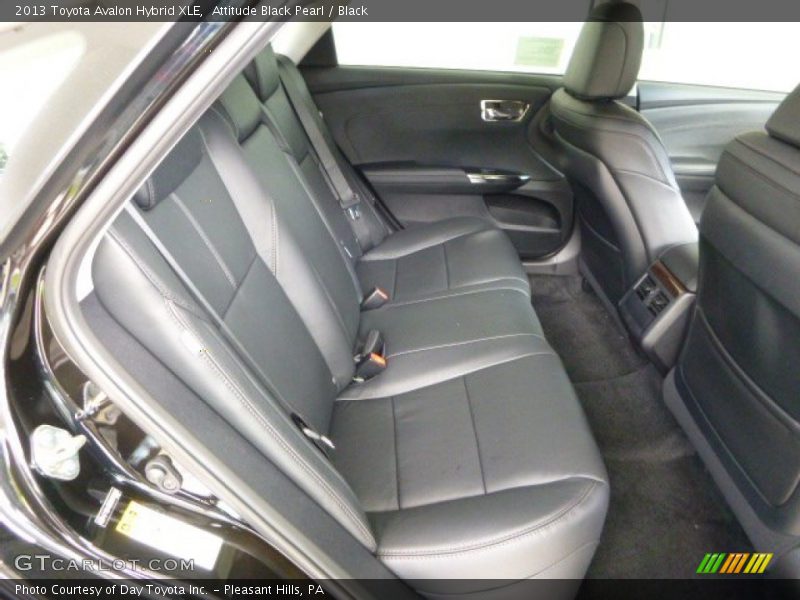 Attitude Black Pearl / Black 2013 Toyota Avalon Hybrid XLE