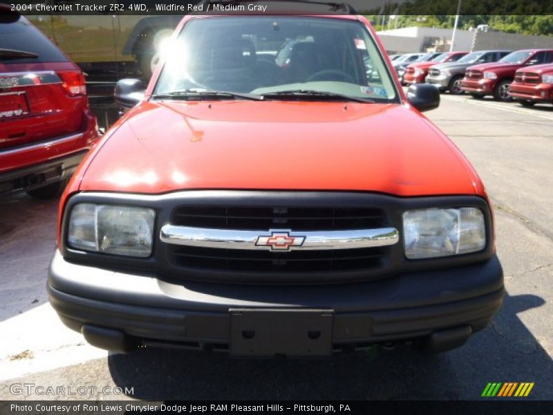 Wildfire Red / Medium Gray 2004 Chevrolet Tracker ZR2 4WD