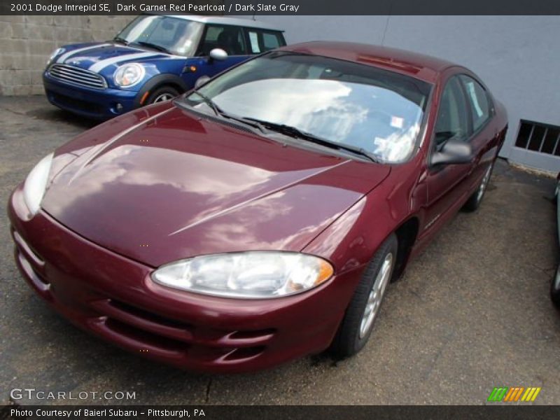 Dark Garnet Red Pearlcoat / Dark Slate Gray 2001 Dodge Intrepid SE