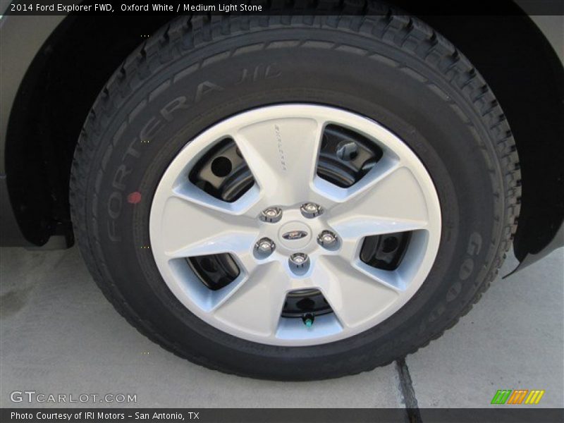 Oxford White / Medium Light Stone 2014 Ford Explorer FWD