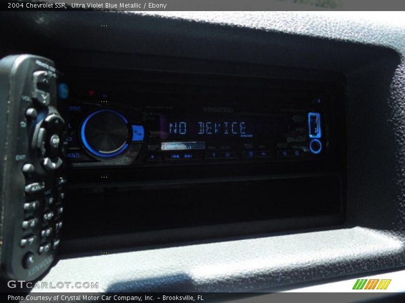 Ultra Violet Blue Metallic / Ebony 2004 Chevrolet SSR