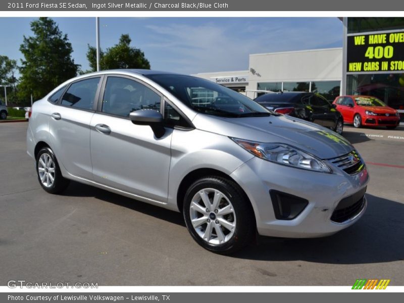 Ingot Silver Metallic / Charcoal Black/Blue Cloth 2011 Ford Fiesta SE Sedan