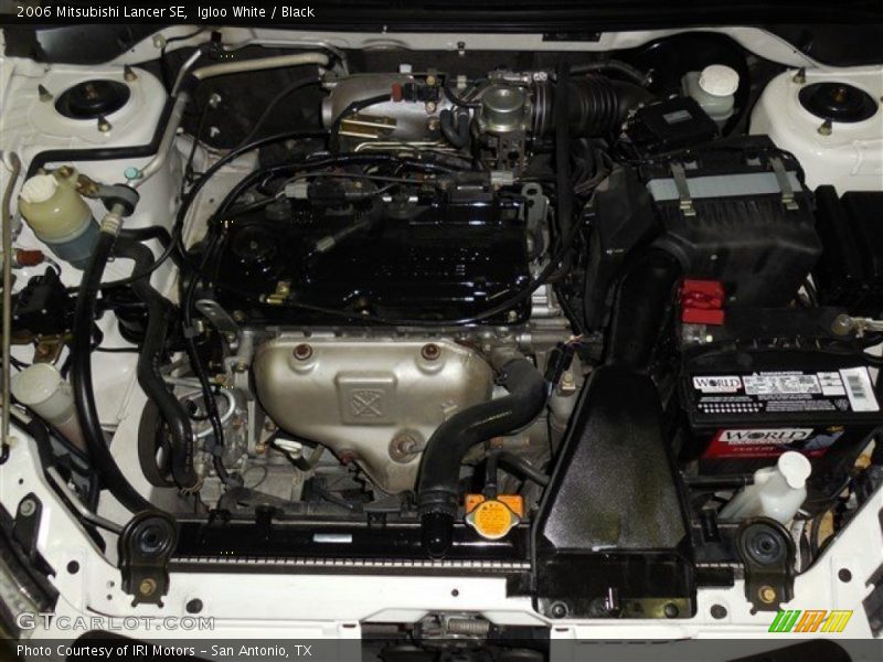 Igloo White / Black 2006 Mitsubishi Lancer SE