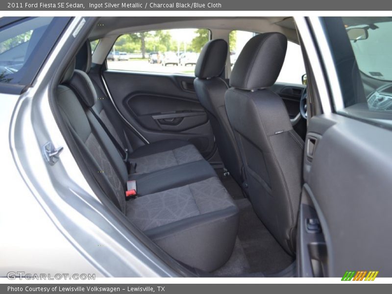 Ingot Silver Metallic / Charcoal Black/Blue Cloth 2011 Ford Fiesta SE Sedan