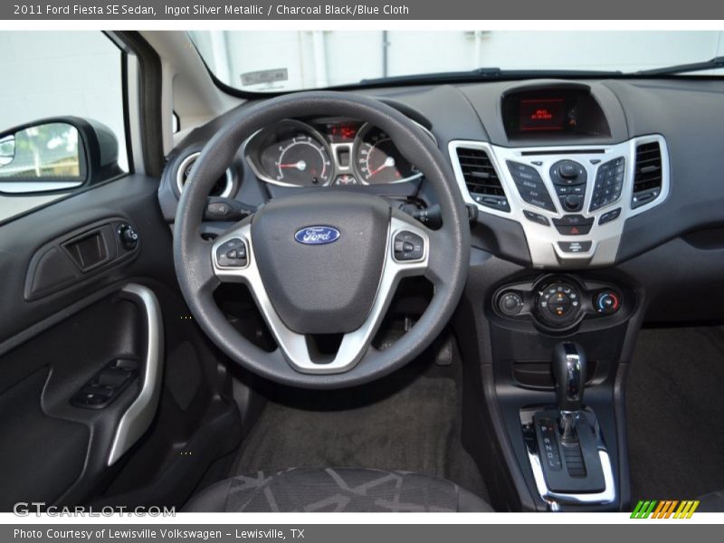 Ingot Silver Metallic / Charcoal Black/Blue Cloth 2011 Ford Fiesta SE Sedan